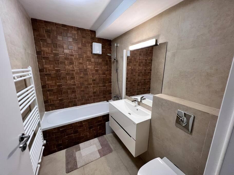Central Apartment With Panoramic View Braşov Dış mekan fotoğraf