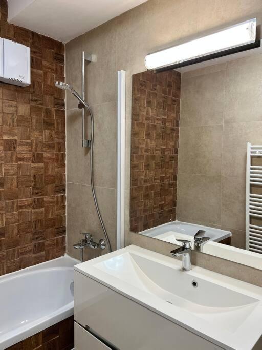 Central Apartment With Panoramic View Braşov Dış mekan fotoğraf